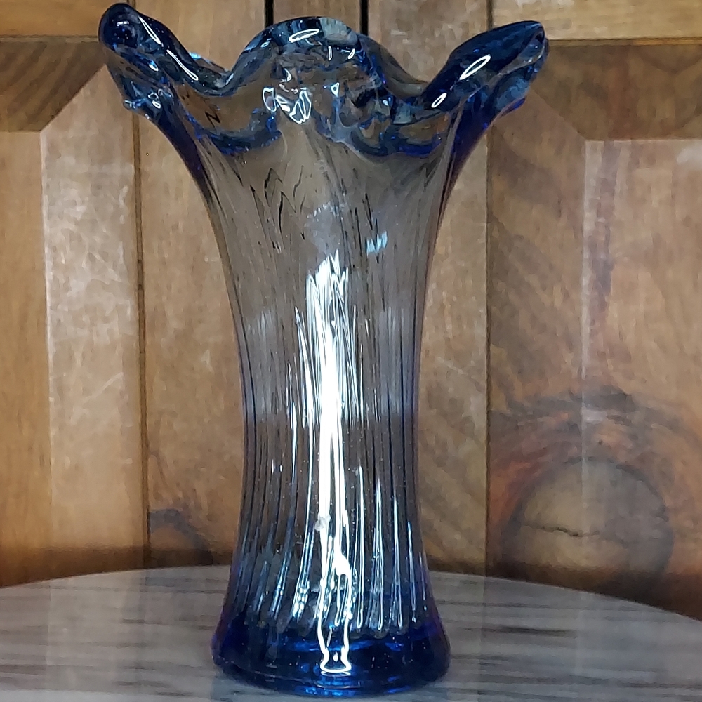 Vintage Murano Blue Glass Swung Vase - Picture 6 of 10
